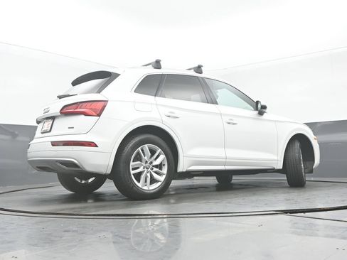 Used 2020 Audi Q5 2.0T Premium w/ Convenience Package AWD/4WD image 32