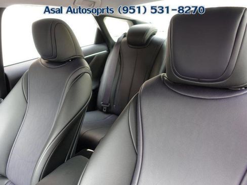 Used 2017 Toyota Mirai image 34