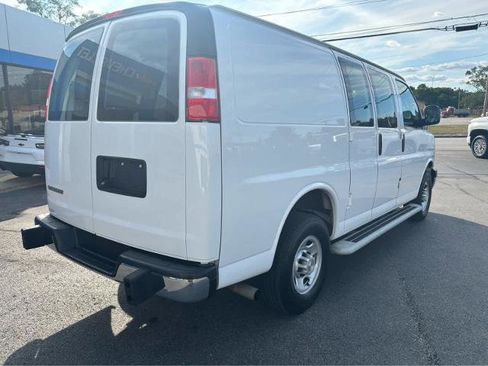 Used 2024 Chevrolet Express 2500 Full-size Cargo Van w/ Driver Convenience Package image 10