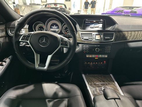 Used 2016 Mercedes-Benz E 350 4MATIC Sedan image 38