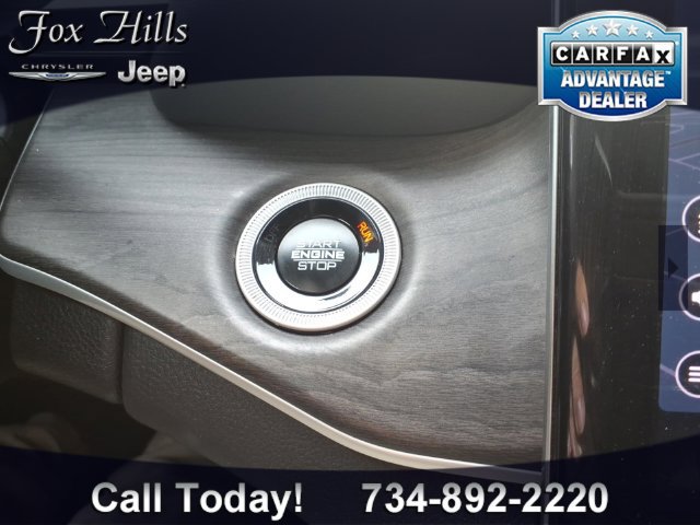 Used 2024 Jeep Grand Cherokee Limited 4xe AWD/4WD image 25