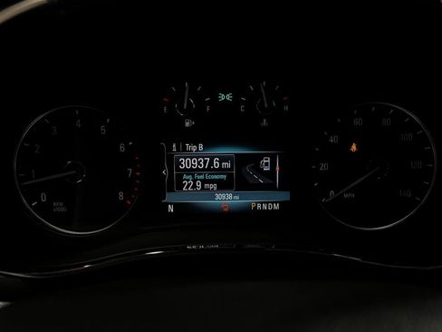 Used 2022 Buick Encore Preferred w/ Safety Package image 17