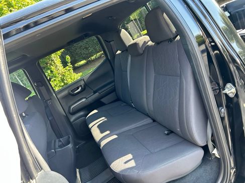 Used 2016 Toyota Tacoma TRD Sport w/ Premium & Technology Package RWD image 42