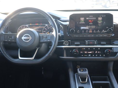 Used 2022 Nissan Pathfinder SL image 15