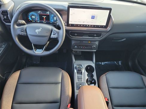 Used 2025 Ford Bronco Sport Outer Banks w/ Outer Banks Tech Package+ image 17