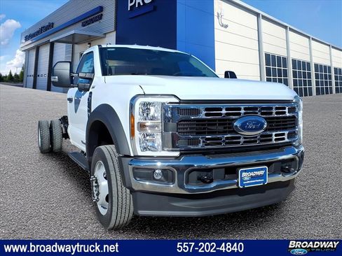New 2026 Ford F550 4x4 Regular Cab Super Duty image 1