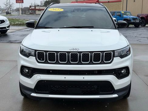 Used 2023 Jeep Compass Limited AWD/4WD image 2