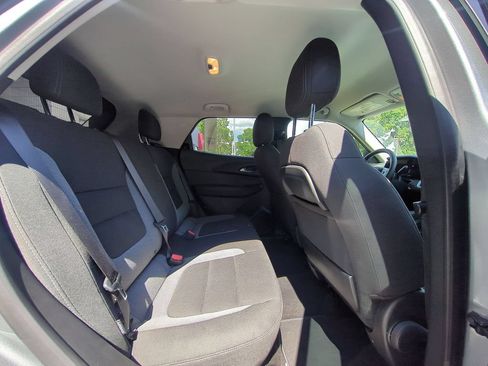 Used 2025 Chevrolet TrailBlazer LT AWD/4WD image 28