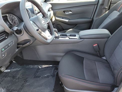 New 2025 Nissan Sentra SR image 14