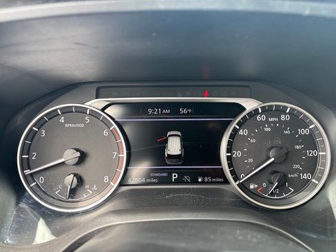 Used 2025 Nissan Rogue SV FWD image 8