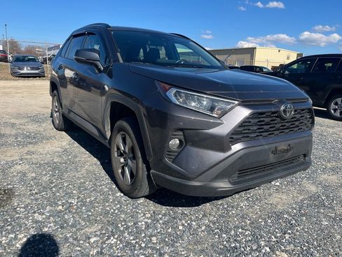 Used 2021 Toyota RAV4 XLE image 7