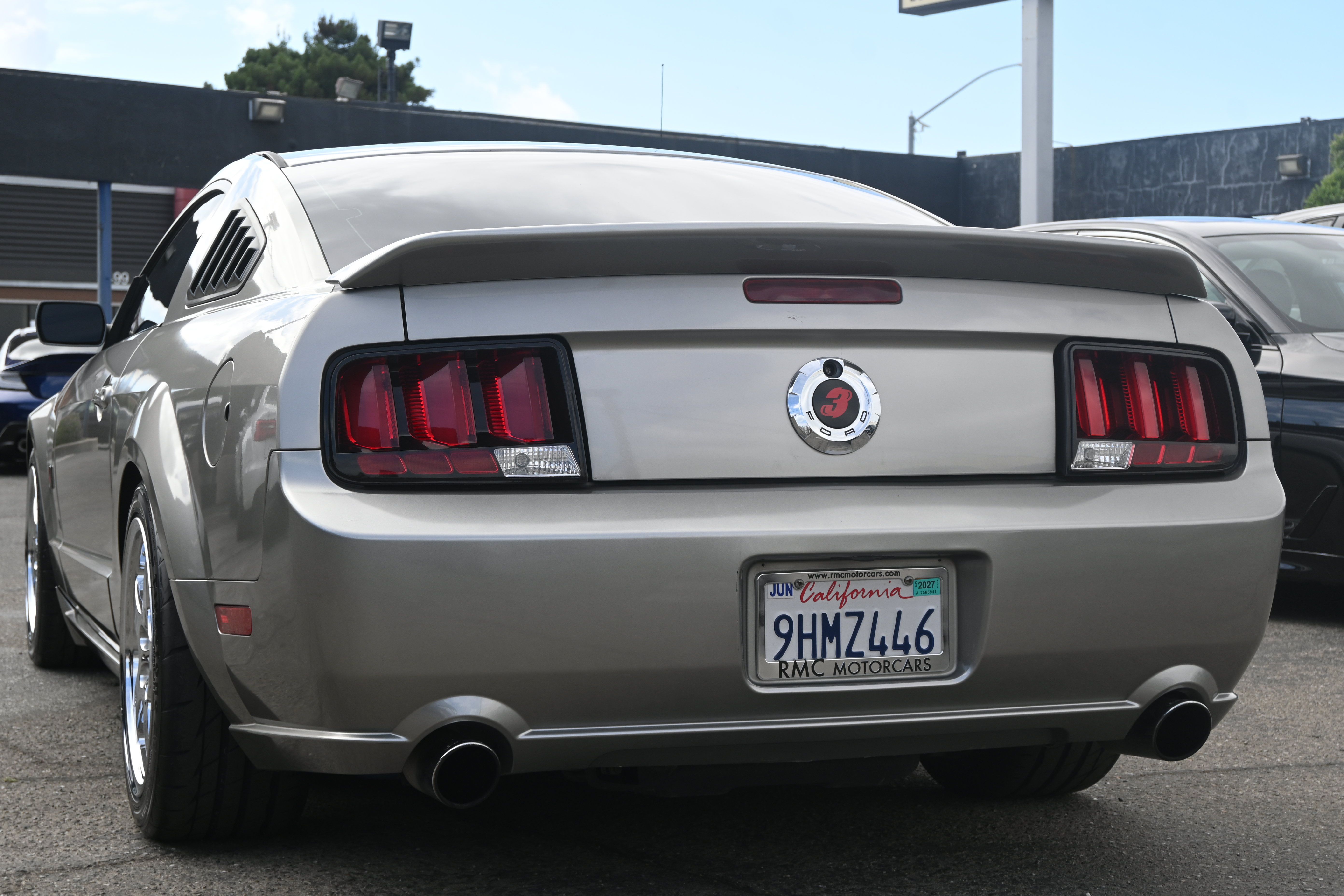 Used 2008 Ford Mustang GT RWD image 7