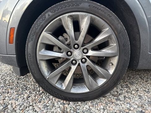 Used 2021 Buick Envision Avenir w/ Technology Package II image 7