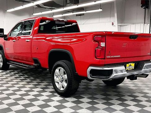 Used 2023 Chevrolet Silverado 3500 LTZ image 2