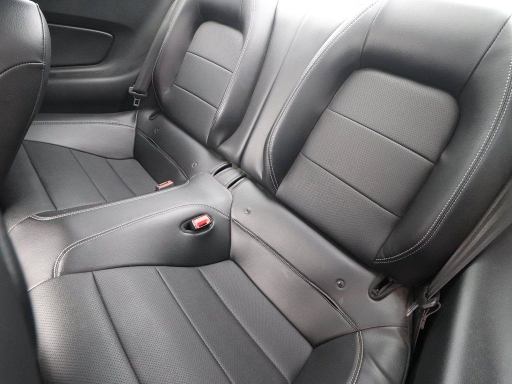 Used 2018 Ford Mustang Premium RWD image 9