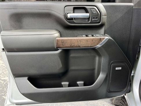 Used 2021 GMC Sierra 2500 Denali w/ Denali Ultimate Package image 30