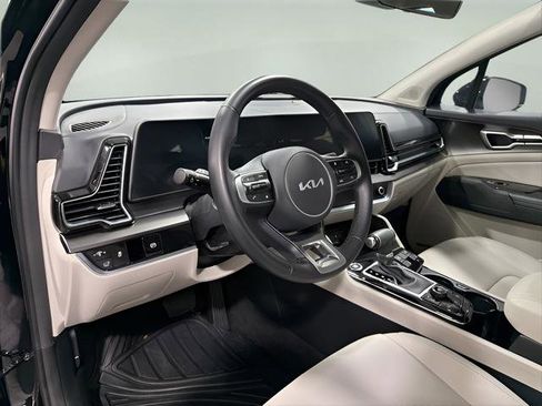 Used 2025 Kia Sportage EX w/ Premium Package FWD image 10
