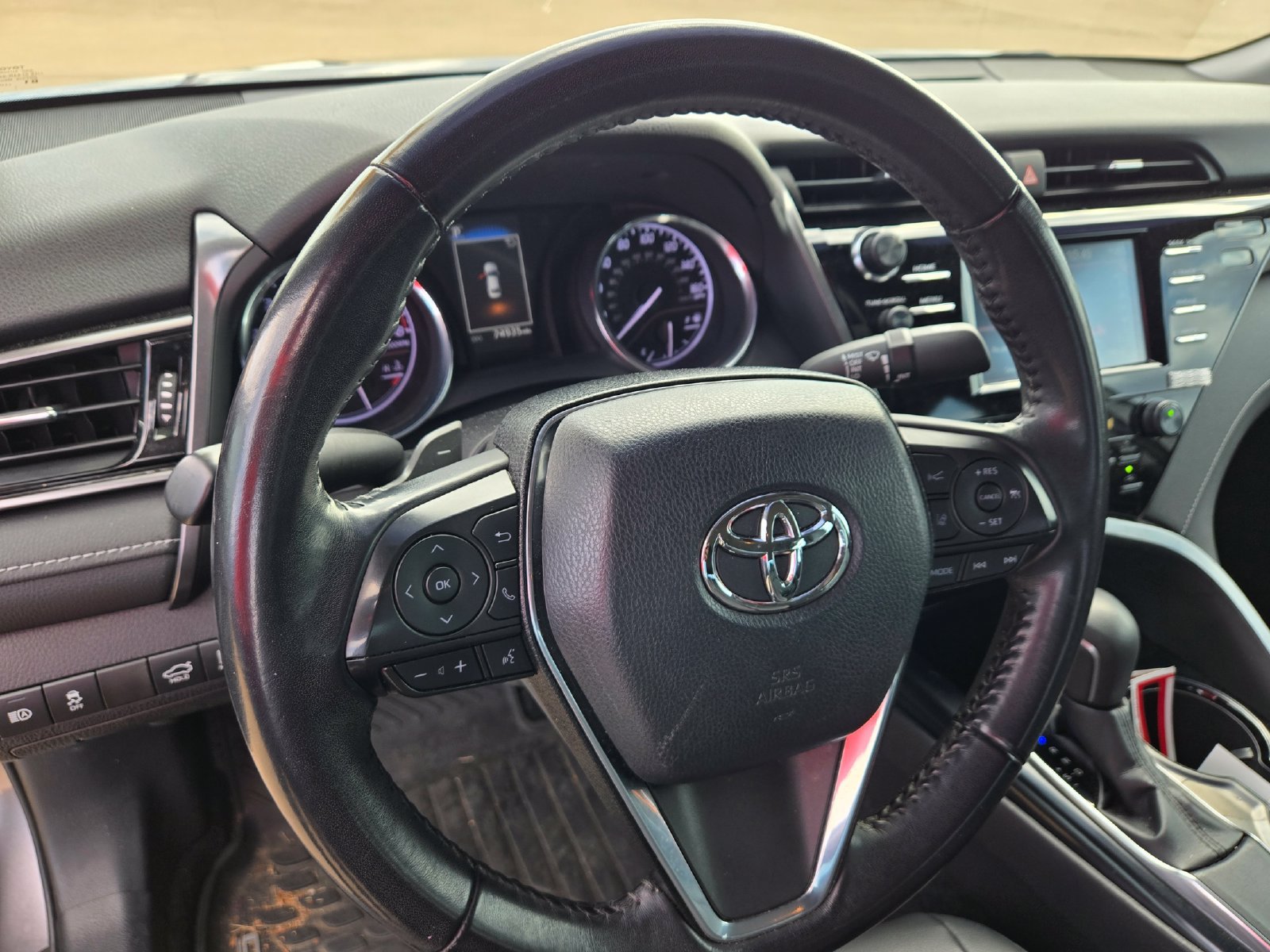 Used 2019 Toyota Camry SE FWD image 10
