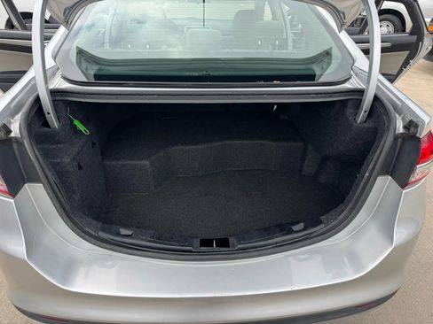 Used 2018 Ford Fusion S image 31