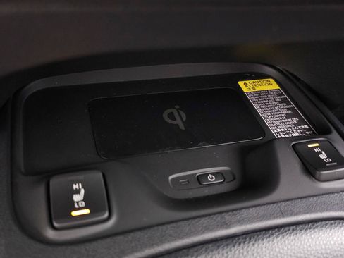 Used 2023 Toyota Corolla XSE FWD image 28