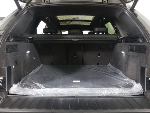 New 2025 BMW X5 xDrive40i w/ Parking Assistance Package image 23