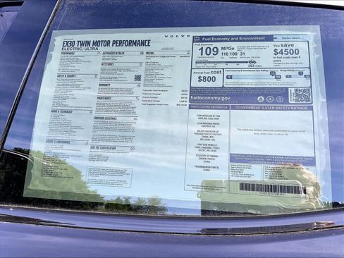 New 2026 Volvo EX30 Ultra w/ Climate Package image 37