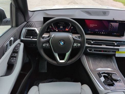 New 2026 BMW X5 xDrive40i w/ Parking Assistance Package AWD/4WD image 16