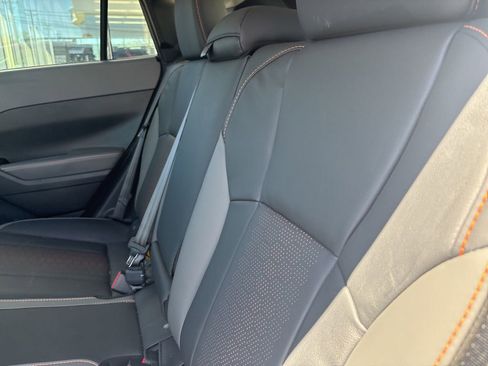 Certified 2025 Subaru Crosstrek 2.5i Limited w/ Crosstrek Mirror Package image 12