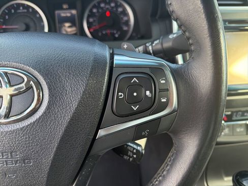 Used 2017 Toyota Camry XSE image 14