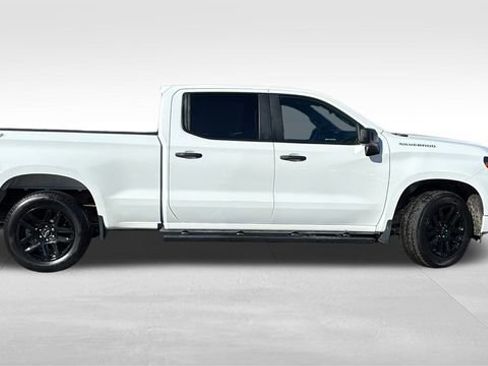 Used 2023 Chevrolet Silverado 1500 Custom image 11