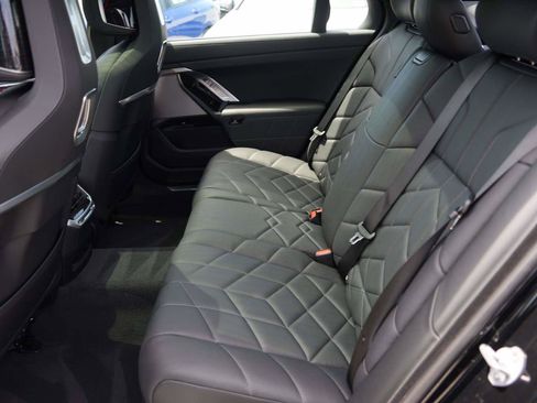 Used 2026 BMW i7 eDrive50 w/ M Sport Package RWD image 22