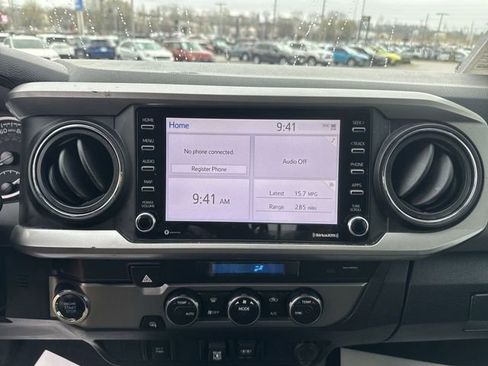 Used 2023 Toyota Tacoma SR5 RWD image 18