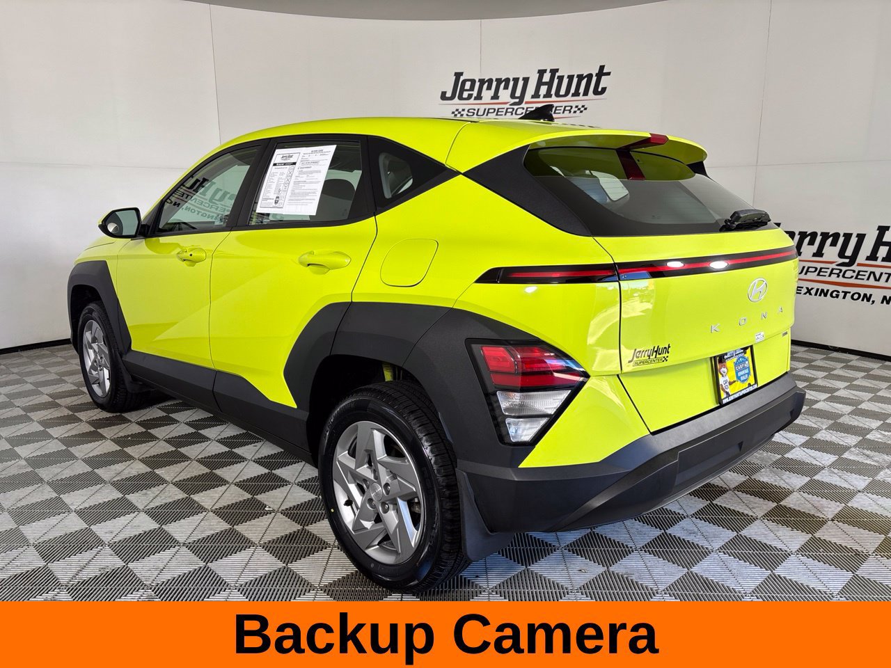 Used 2024 Hyundai Kona SE AWD/4WD image 9