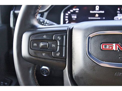 Used 2025 GMC Sierra 2500 AT4 w/ AT4 Premium Plus Package image 22