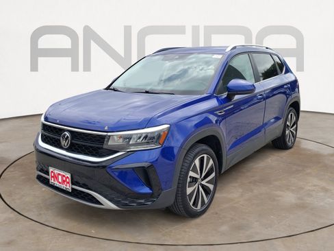 Used 2022 Volkswagen Taos SE FWD image 7