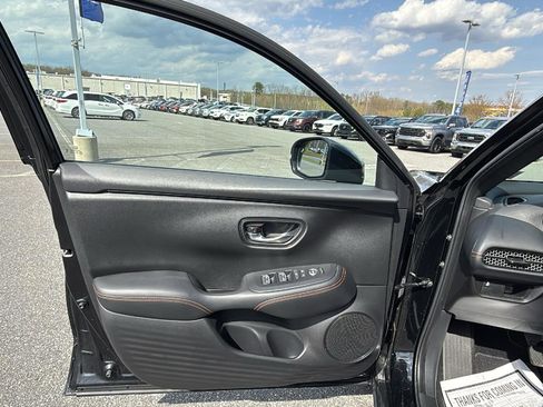 Used 2024 Honda HR-V Sport image 23