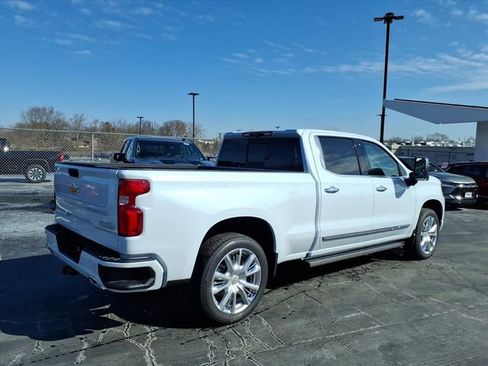 New 2026 Chevrolet Silverado 1500 High Country AWD/4WD image 3