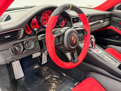 Used 2018 Porsche 911 GT2 RS RWD image 13