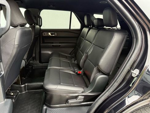 Used 2022 Ford Explorer 4WD Police Interceptor image 3
