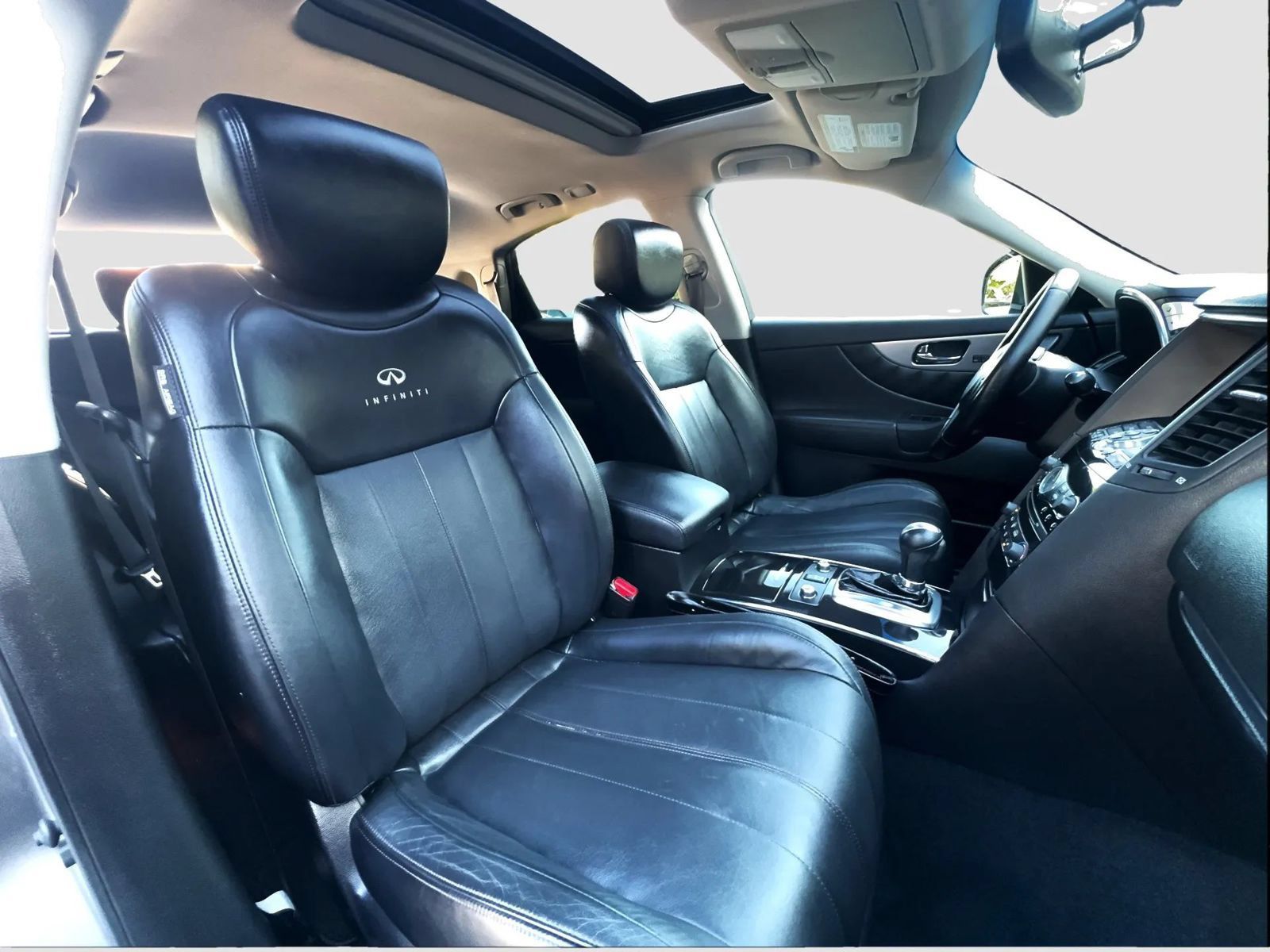 Used 2012 INFINITI FX35 2WD w/ Premium Pkg image 39