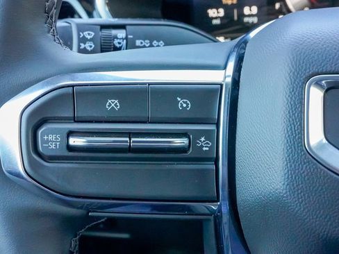 Used 2025 GMC Canyon Elevation w/ Convenience Package image 32