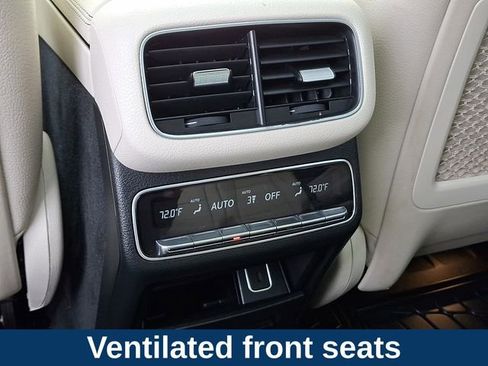 Used 2022 Mercedes-Benz GLS 450 4MATIC image 12
