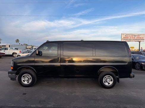 Used 2018 Chevrolet Express 2500 w/ Driver Convenience Package image 4