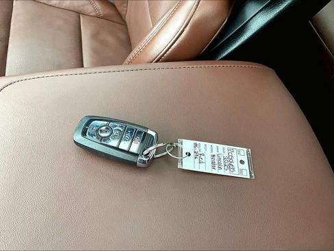 Used 2025 Lincoln Aviator Reserve w/ Equipment Group 201A AWD/4WD image 10