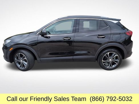 Used 2023 Buick Encore GX Essence w/ Advanced Technology Package AWD/4WD image 2