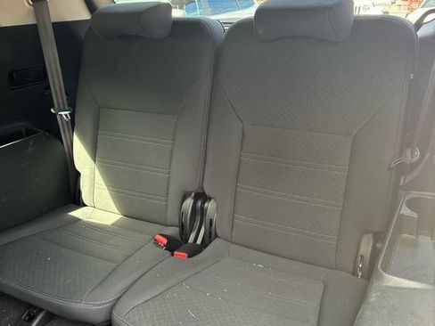 Used 2019 Kia Sorento FWD V6 image 24