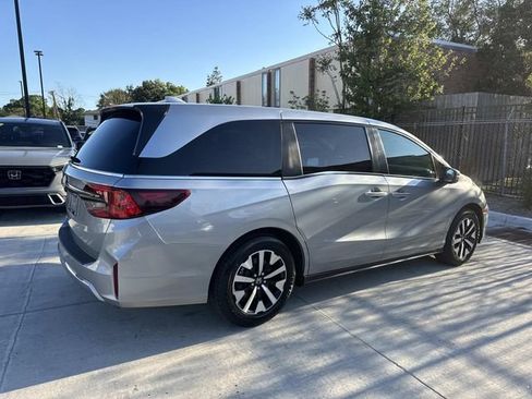Used 2025 Honda Odyssey EX-L image 7