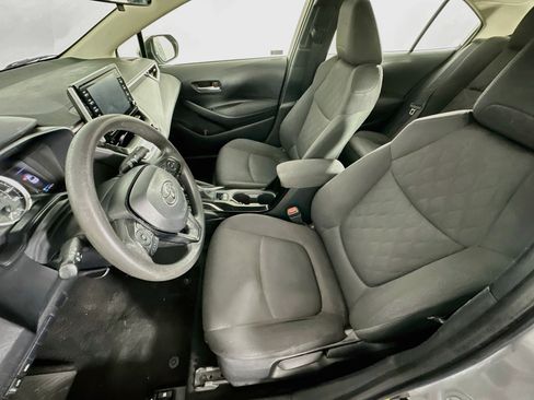Used 2020 Toyota Corolla LE FWD image 13