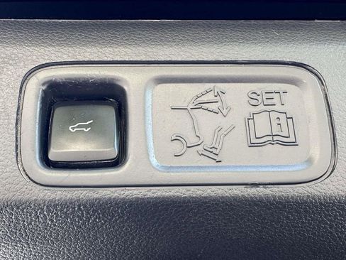 Used 2023 Ford Expedition Max Limited AWD/4WD image 9