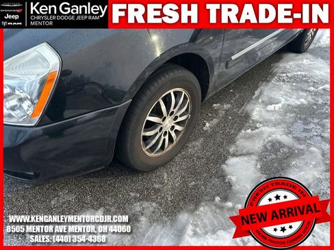 Used 2012 Kia Sedona EX w/ Luxury Pkg image 5